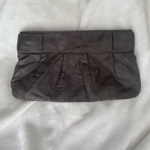 SPLIT Gray Clutch - Picture 4 of 6